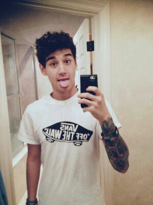 1/5 | Gay for Luke Beau Jai James & Skip | Janoskianator Arianator