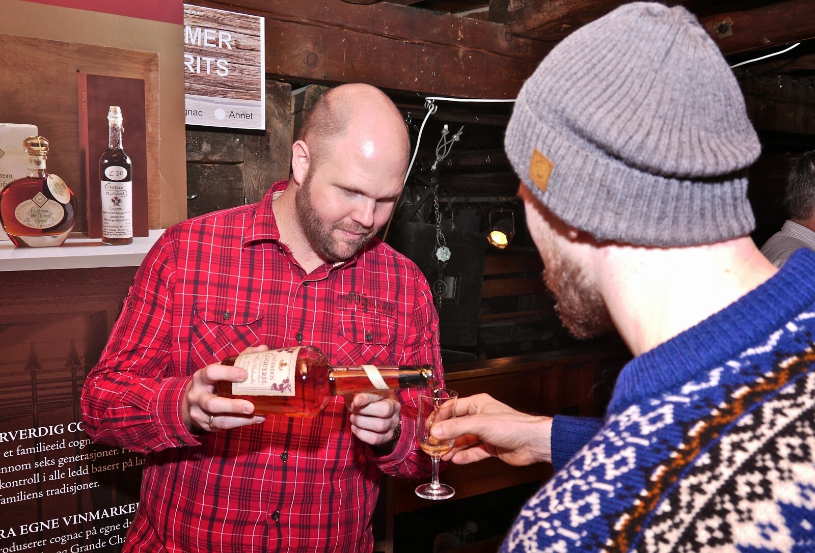 Morhofols's profile picture. Brenner for brennevin, glad i vin, arbeider med porteføljen til Palmer Spirits, Sommelier, shaker cocktails på fritiden, 2 flotte barn og en vidunderlig kone