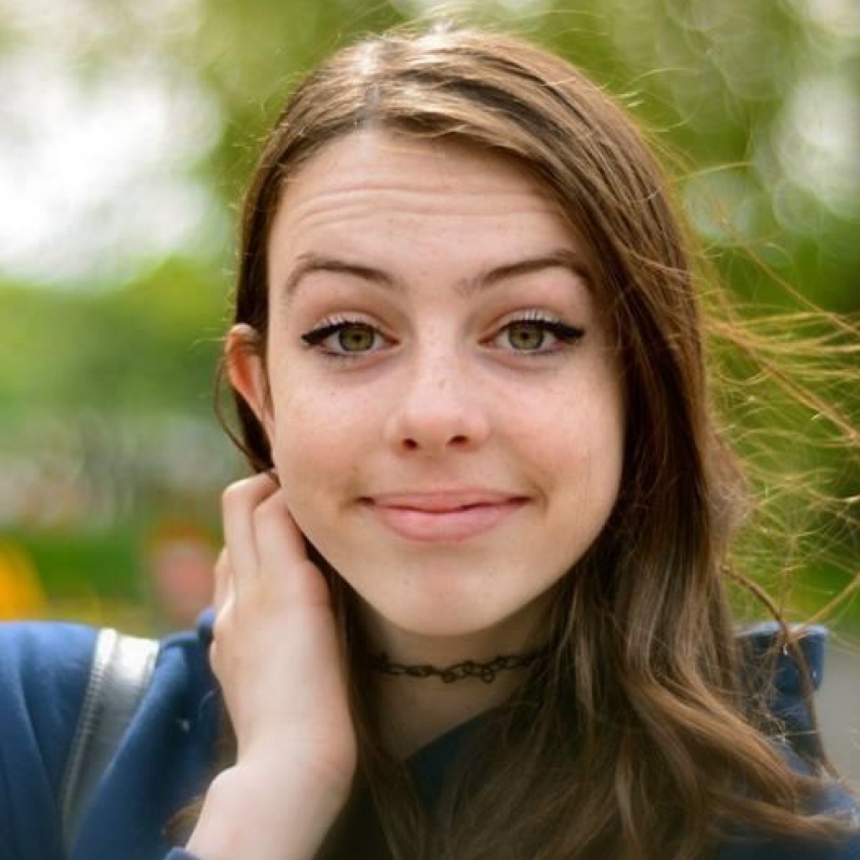 @AmyCim,@KathCim,@Cimorelliband followed me!!Thank you:) Love cimorelli