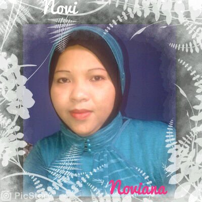 NovianaMukhlis's profile picture. 