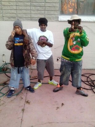 FREE BOO BEZEL BITCH FREE DUM JIT FREE RAYMOND FREE LIL EJ/RIP COSOSA RIP JOHN BOY RIP ROUND HEAD