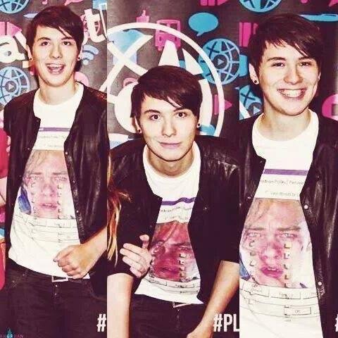 Look at the stars look how they shine for you♥