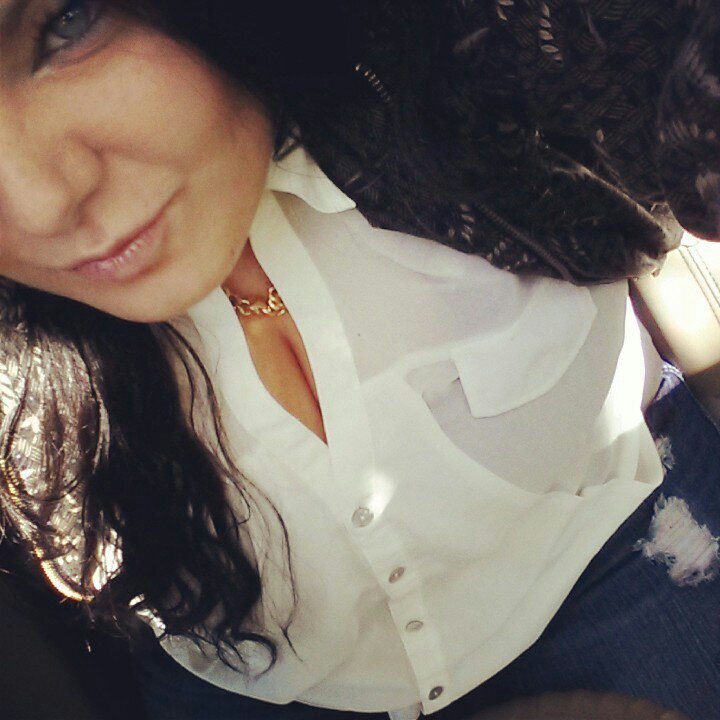 I'm a go☆getter. I put holes in ur body and make $$ for it. I fucks with people who fuck with me. #ambition #CGMPR