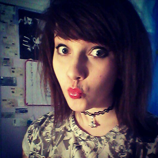 I'm in love with bands ....... enough said. ps.I follow back.  you can kik me at: amyrayf