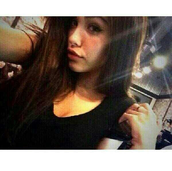 I just come through with a couple bossy bitches ♡