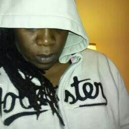 JYvettej14's profile picture. 