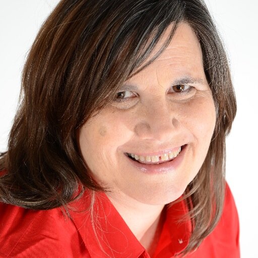 Social Marketing Educator, I help small business owners create the business of their dreams.