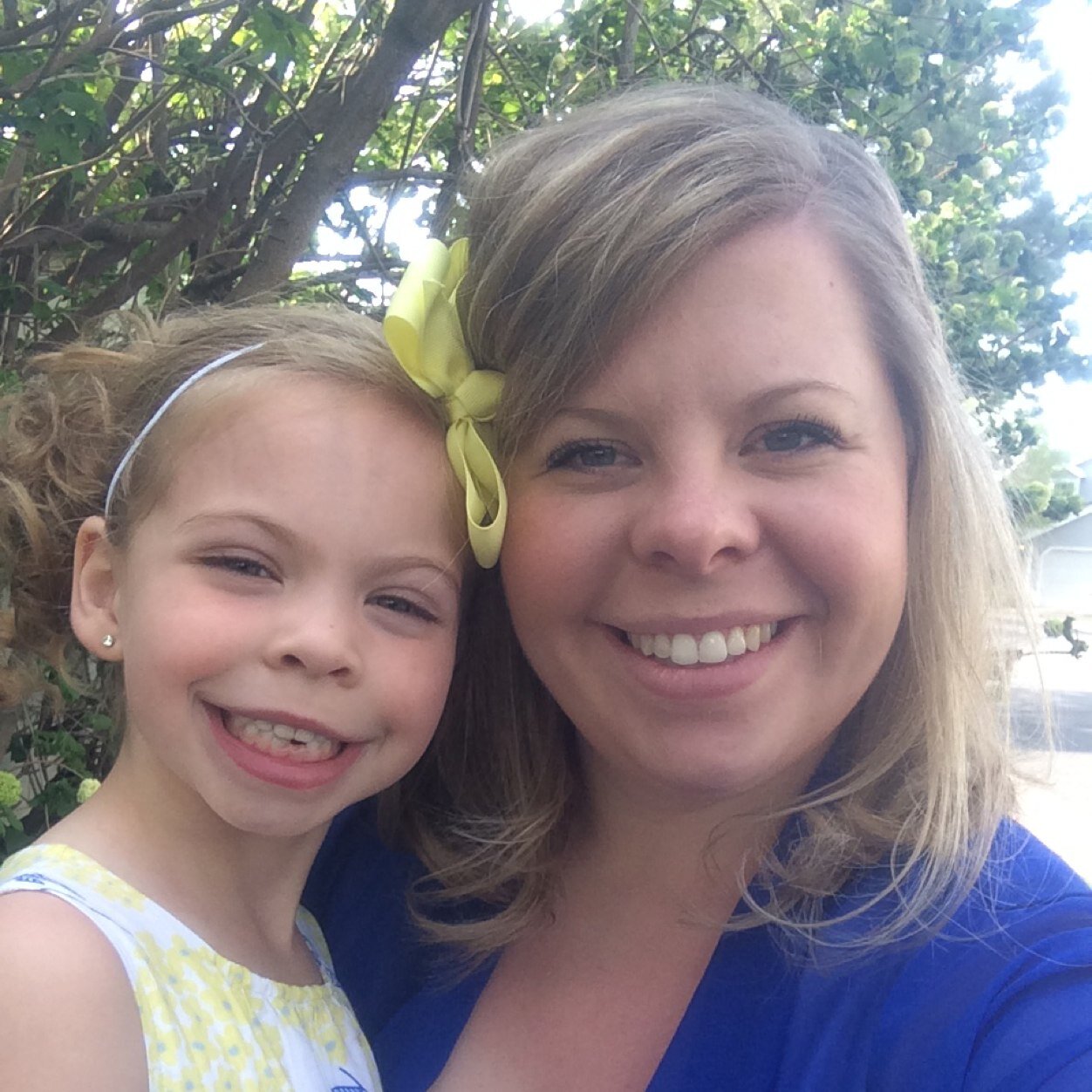 lindsayb26's profile picture. Mom, pediatric mental health advocate, entrepreneur, photographer, crafter