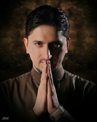 ‏‏أنا ; كَ عينِ أمّكِ ، لا أراكِ إلاّ جميلة ..
