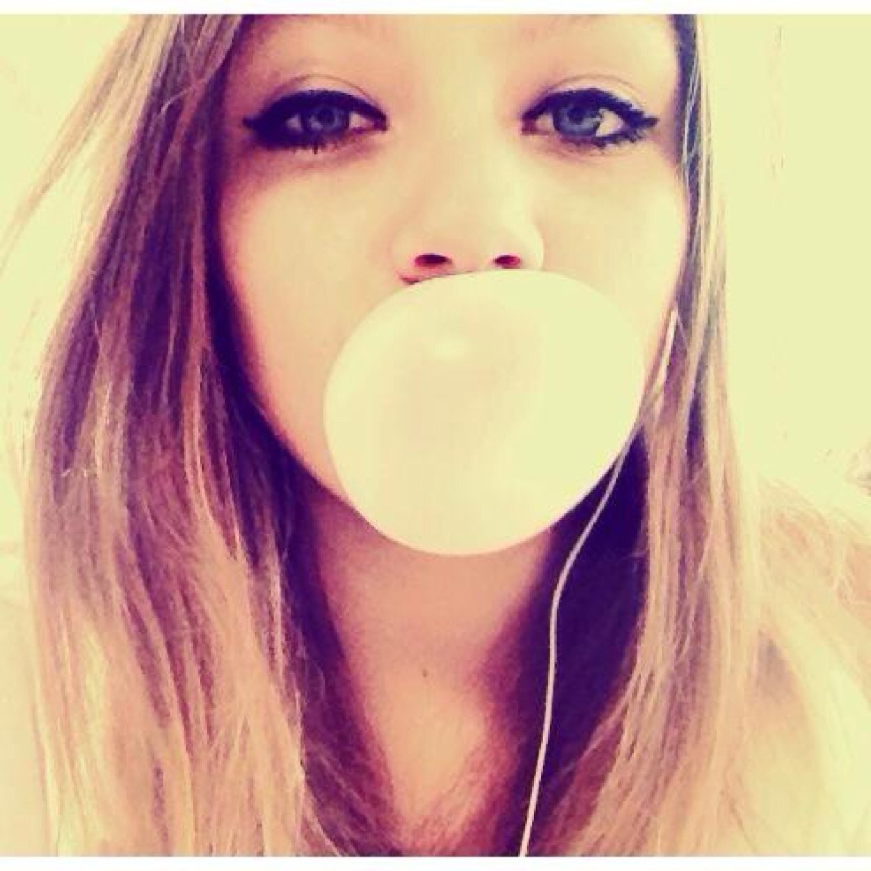 AlexCloudNine's profile picture. I Love Trains. ^-^