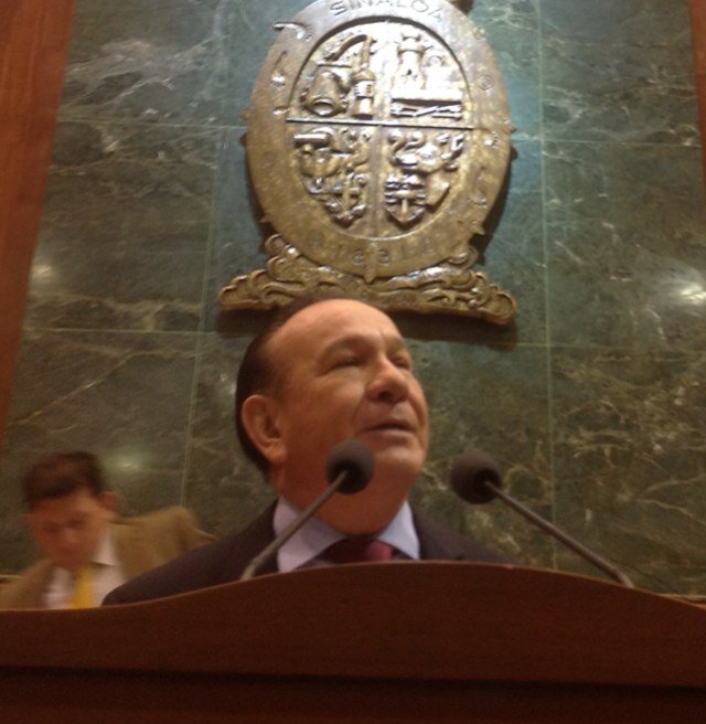 Diputado priista orgullosamente guasavense, comprometido con Sinaloa y con México.