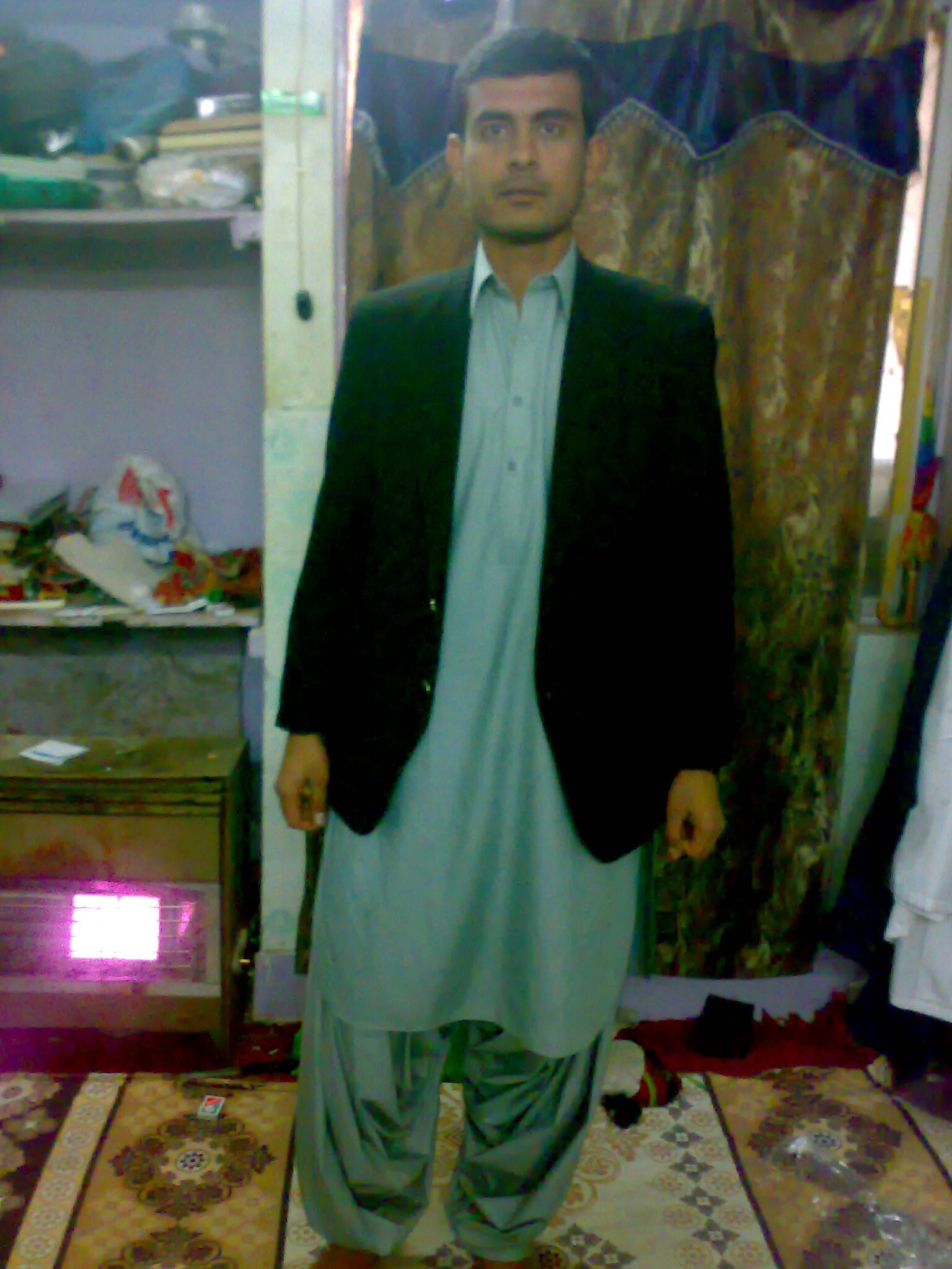 RoyalDashti's profile picture. 