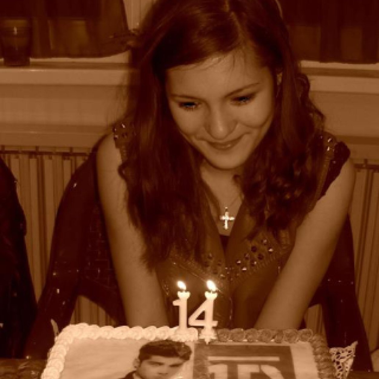 EvelynBordas1d's profile picture. I really love One Direction!!❤❤i follow you back Directioner/rusher