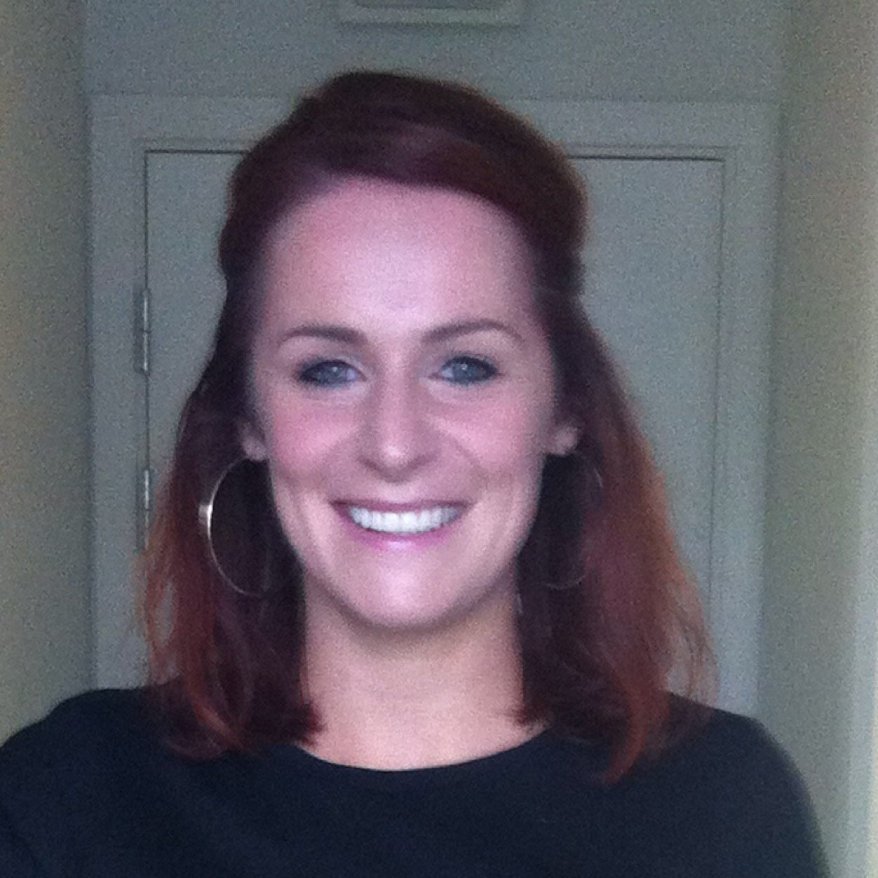 snoopmogs's profile picture. Digital Designer, Food Fanatic, Gig Goer, Song Singer, Punctuation Pedant...