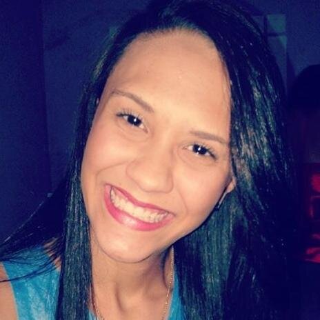 18, baiana, jogadora de handebol, amante da música e de musculação, apaixonada pela família! Instagram - @tauanamourap