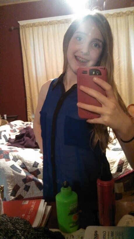 there is not much to say but follow  @JazlynMarie15