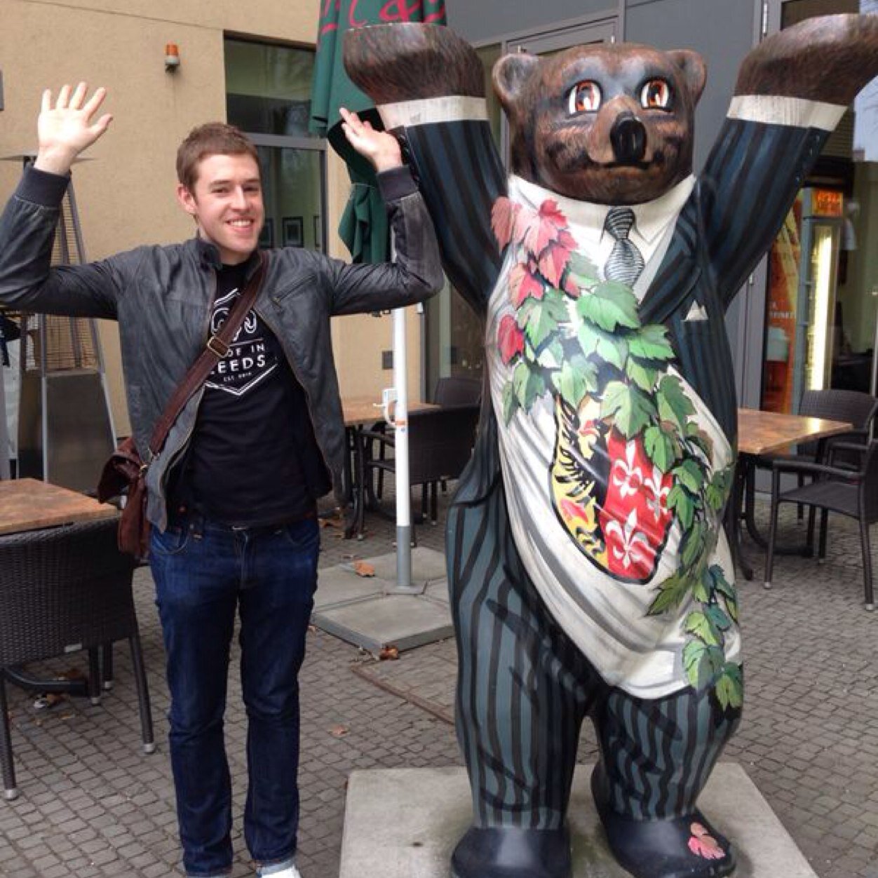 Qualified accountant who has a life! gigs, clubs, travel, @LUFC, NFL, and playing baseball with @BladerunnersBC