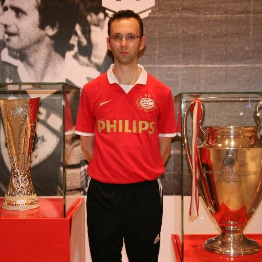 Supporter du PSV.Eindhoven et de l'équipe cycliste Belkin
