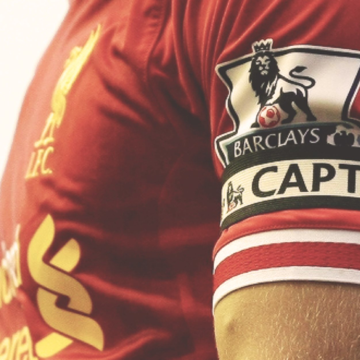 Aalalwan14's profile picture. I don't like so many things. But I am a big fan of Liverpool. Also I like video games