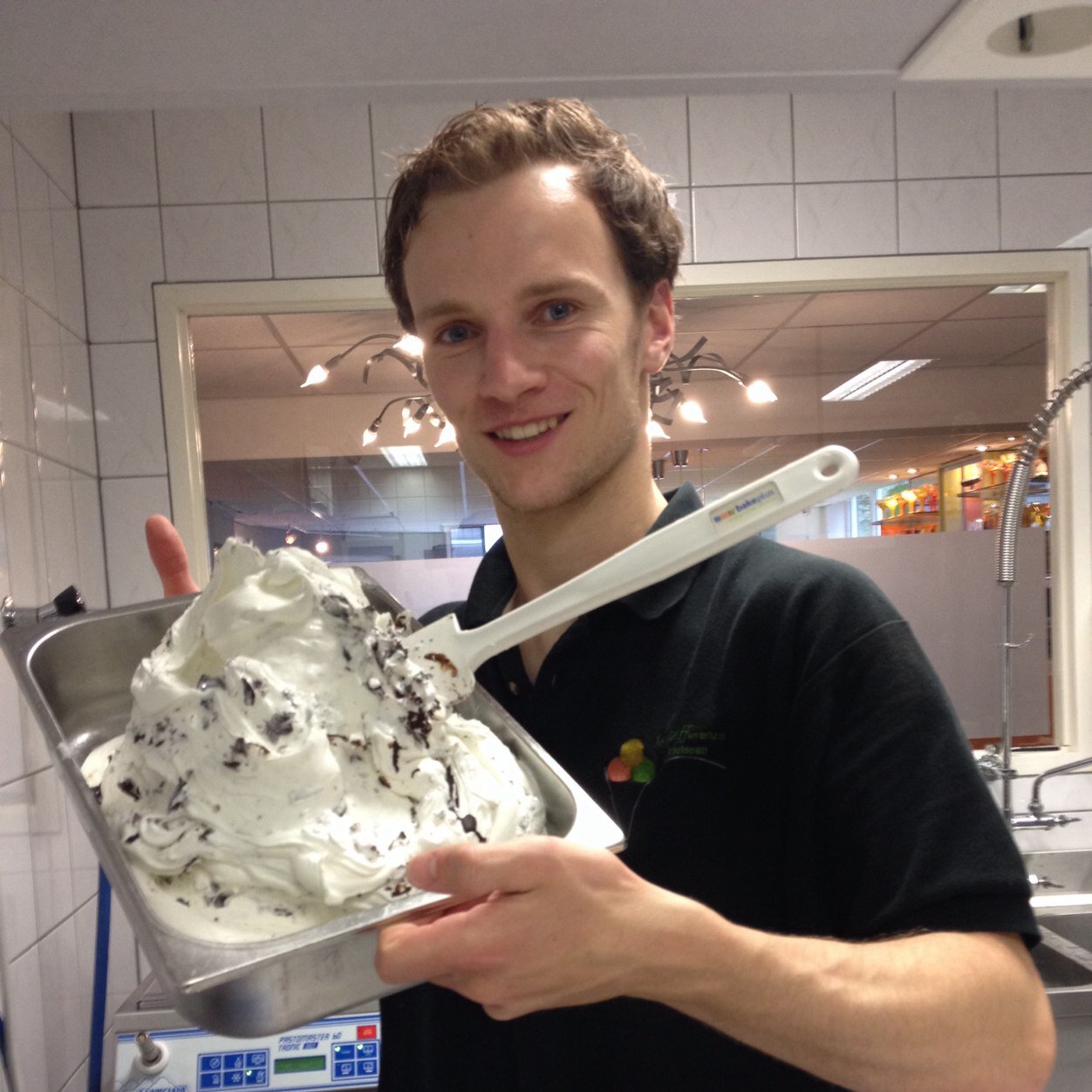 ijssalonhuissen's profile picture. Heerlijk vers ambachtelijk bereid Italiaans schepijs.