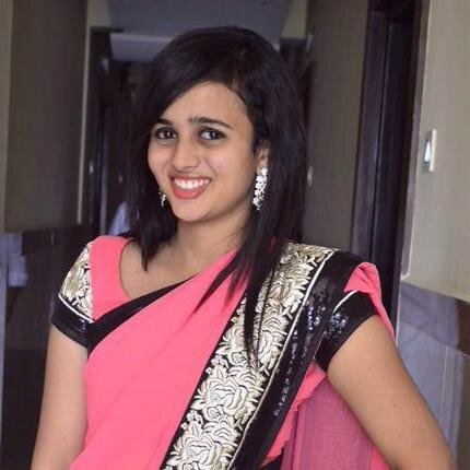 A friendly And Outgoing Girl.. Who is Mad about @shahidkapoor :P