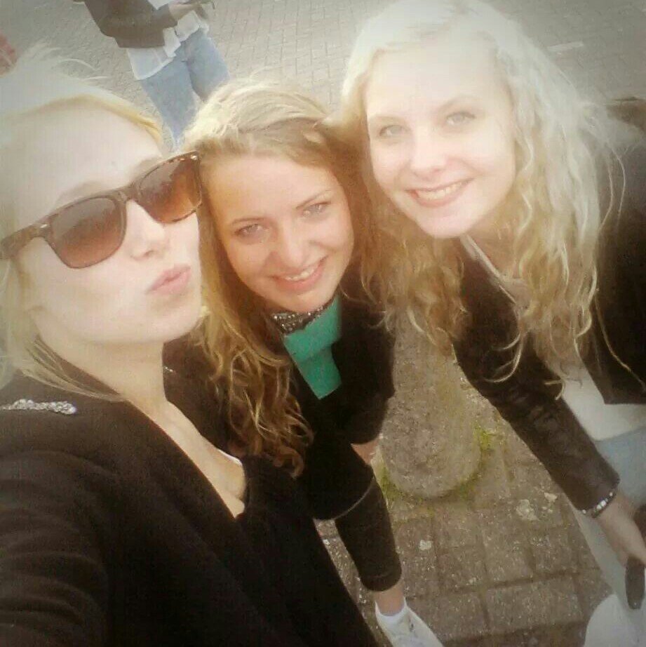 life is not about waiting for the storm to pass. it is all about learning how to dance in the rain ♥ anime || ik hou van je xxjur