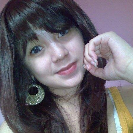 Hey.. Don't WkWkWk with me. OK?? I'm just ordinary girl :))