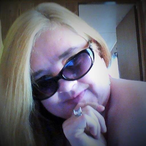 I am a Georgia girl living in NC!  My loves are my daughter, husband and my kitties!  Eminem is my favorite artist!  Please no negativity!
