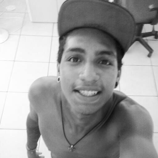 ''Chora agora ri depois''