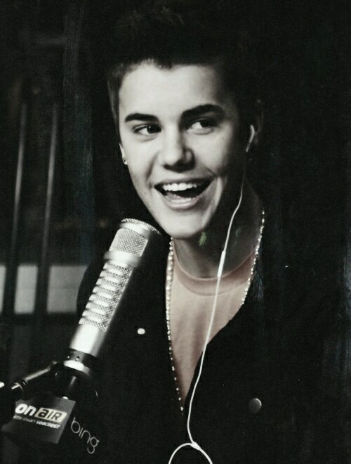 jelena é vida, e o zayn comeu a minha piriquita ... jb . 1d . mc . sg
