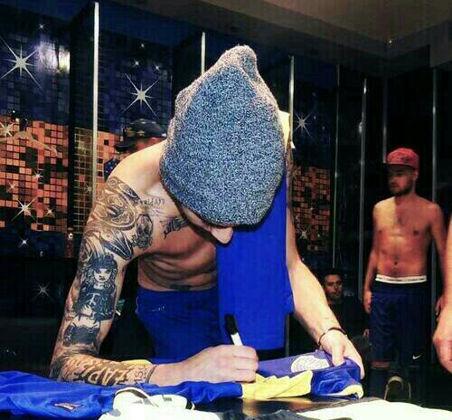 Me chupe ao sem de All That Matters - JB