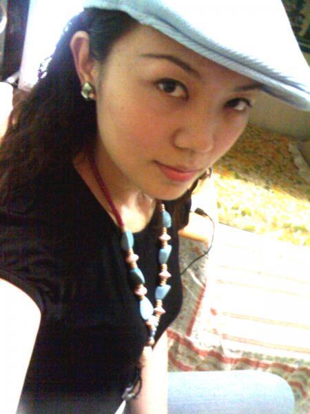 SUK131pl's profile picture. Too serious for me is damn boring.. I easily get hurt I'm so sensitive.