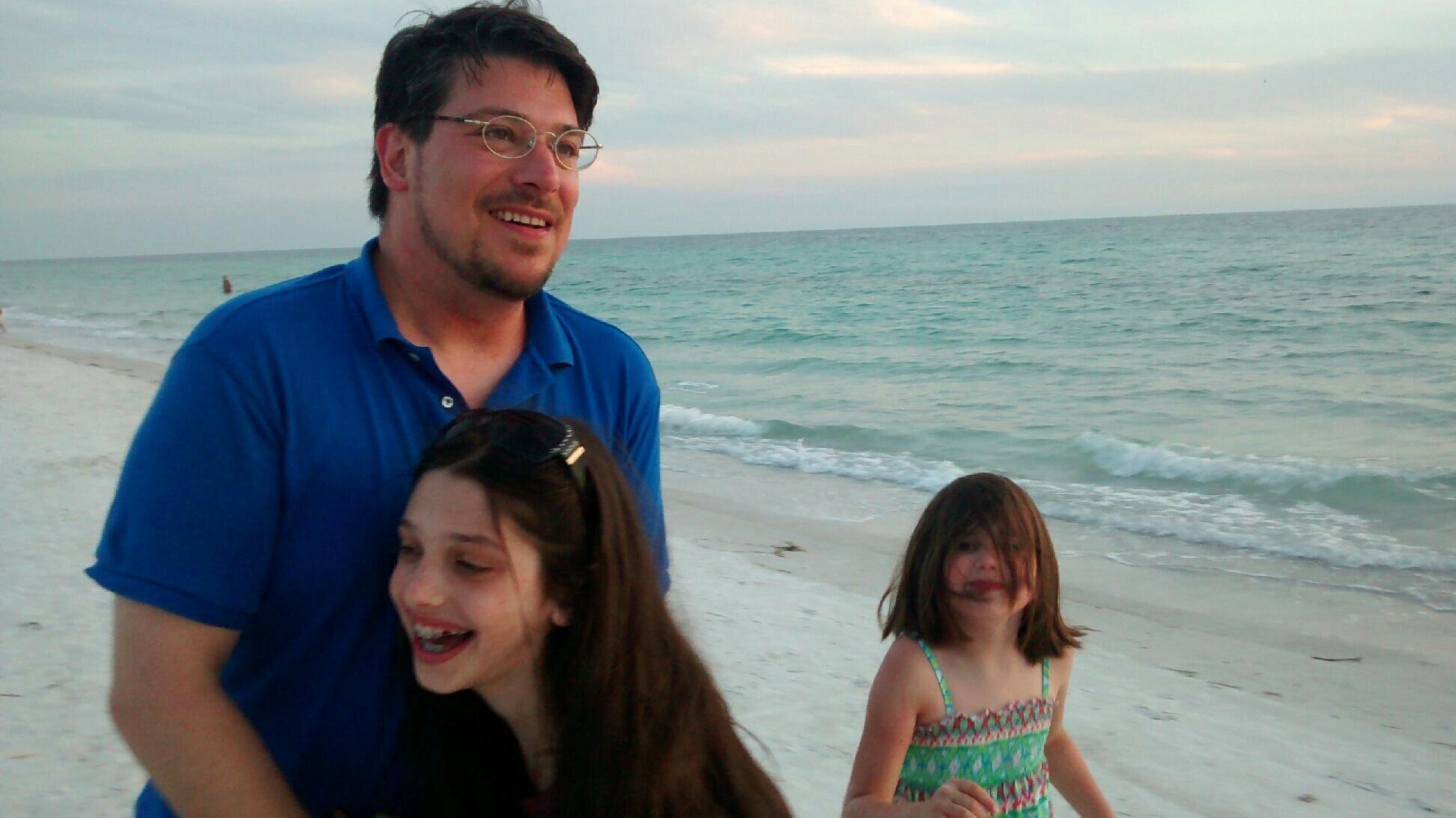 Machead, Unixhead, Levengerhead, Audiohead, TEDhead, with two kids, a wife, and a dog named Atticus :-)