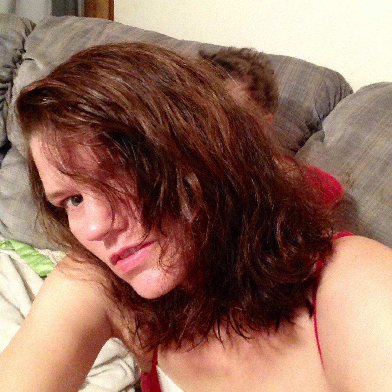 Mother of 6 looking for friends loving life