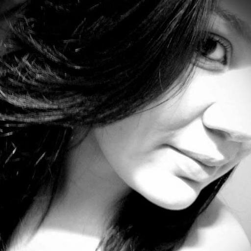 Não  me pede pra gostar de você,gostar tem que ser sem pedir mesmo que seja sem querer ♪'