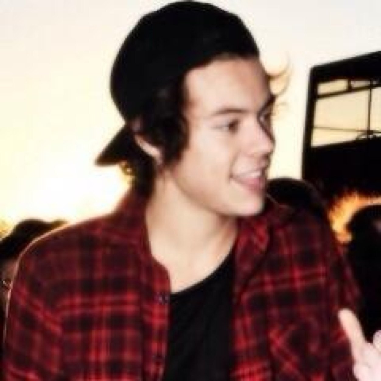 Hey! Go follow @tommocappuccino and i'll follow you back! :)