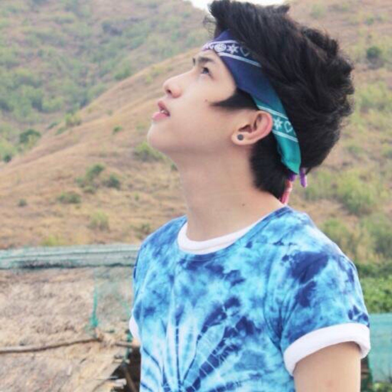 Single/Chicser/Sweetheart http://t.co/4eFOoq32y1