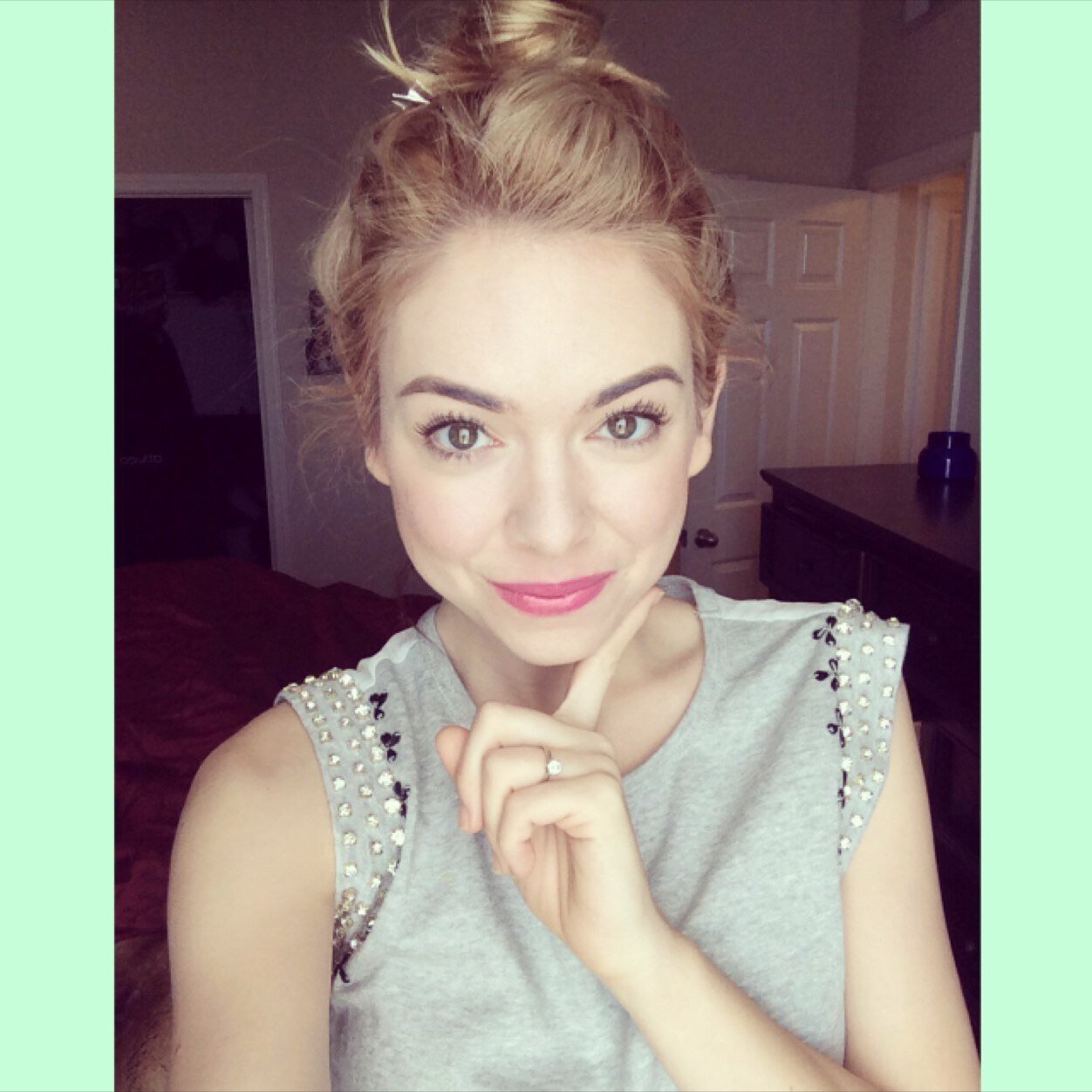 Nikki Phillipi's Official Fanpage ♡♡♡