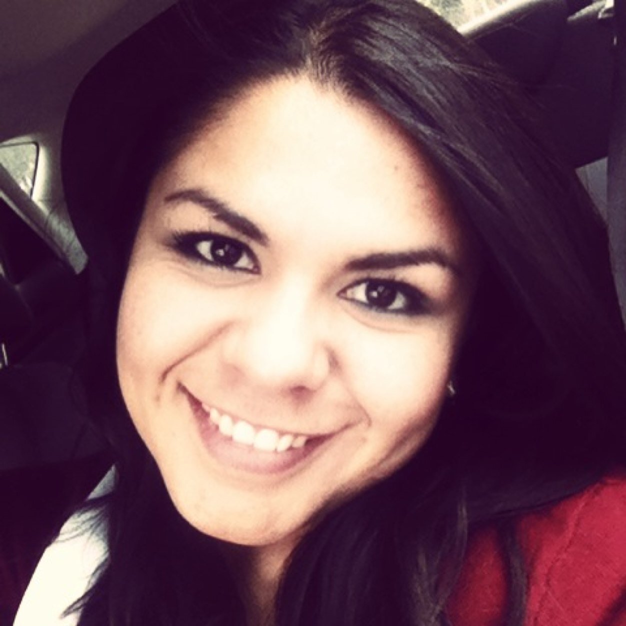 Mi mayor motivación: ser feliz. Amo cantar, ir al cine y leer...