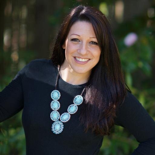 Creativity. Clarity. Positive Change.
#TransformationalCoach
#InspirationalSpeaker #VisionaryMarketingStrategist 
#Artist