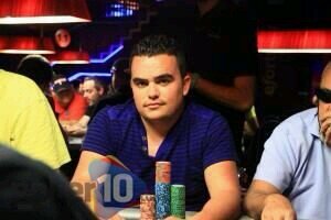 Jugador de poker amateur,3 veces Campeon de España de KickBoxing