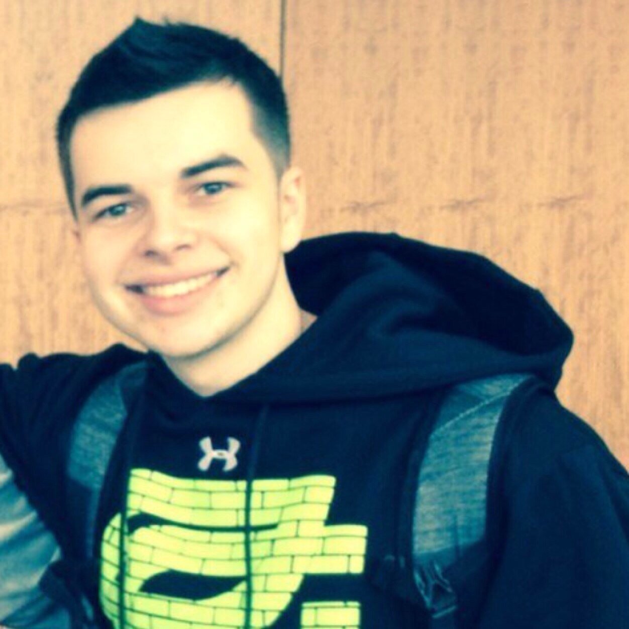 Veteran Call of Duty Pro Gamer! 5% off with code NaDeSHoT for Scuf controllers! #GreenWall Parody Account