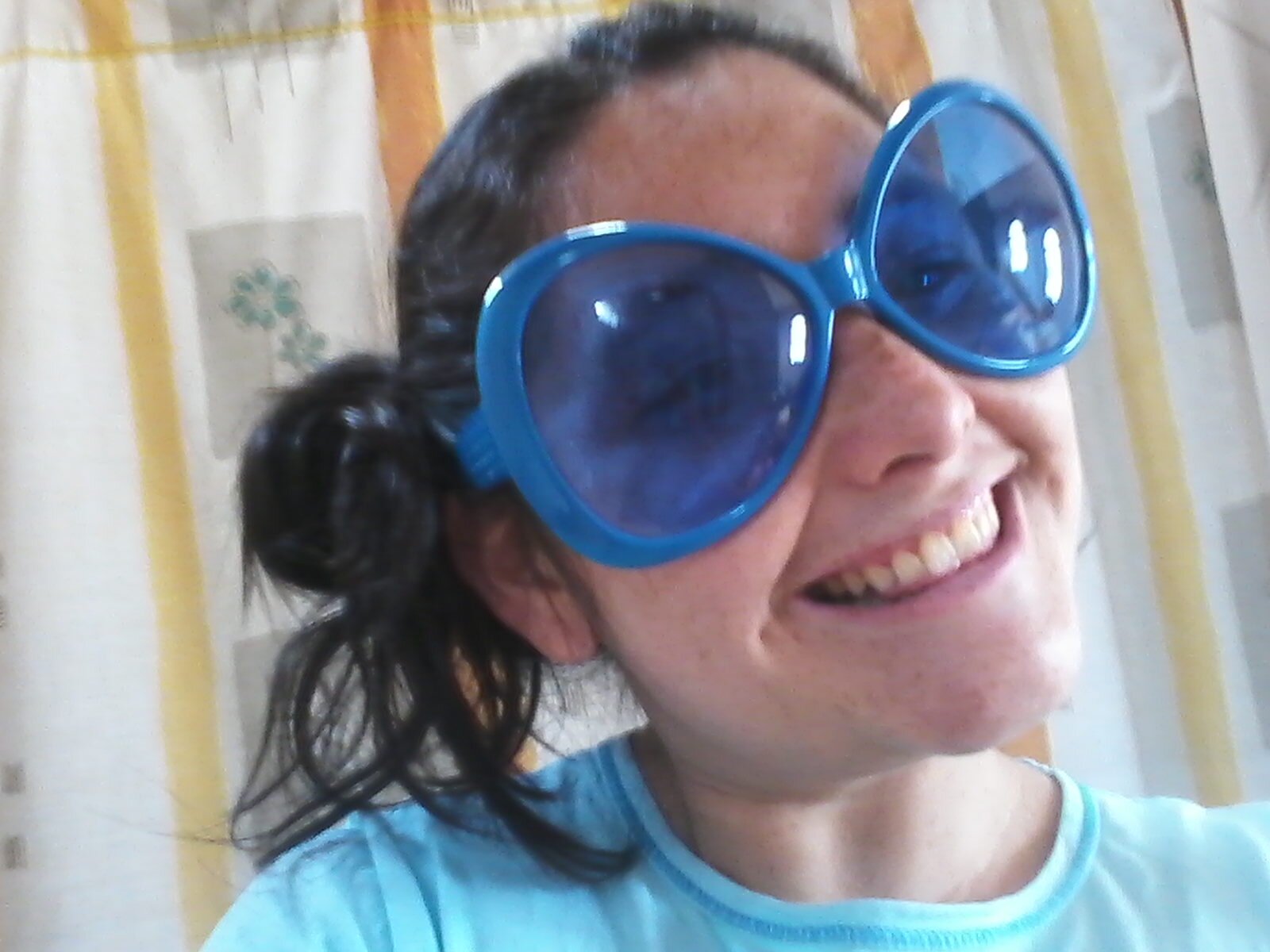 Abogada los días laborables 

Cana verde de @marisella22
Fan enamorada de @romuloassereto
Cheerleader de @Manuel_Neuer