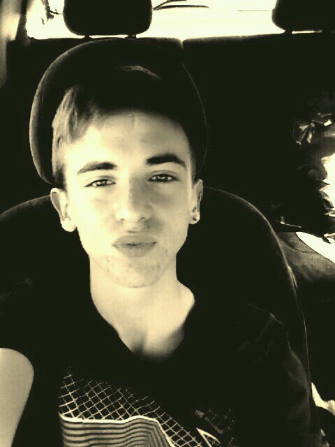 kuka_viso98's profile picture. Los pequeños detalles son los que marcan la diferencia.