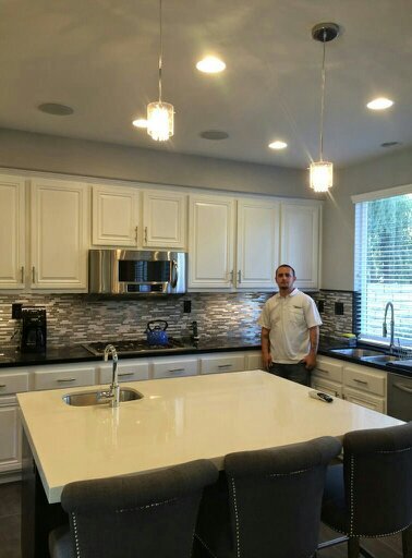 EBCUSTOMCABINET's profile picture. 8189122232