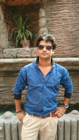 Myself arun. i m here to make lots of friends .currently live in Australia doing PILOT TRAINING .follow me i'll follow u back ,very talkative,join me on fb too