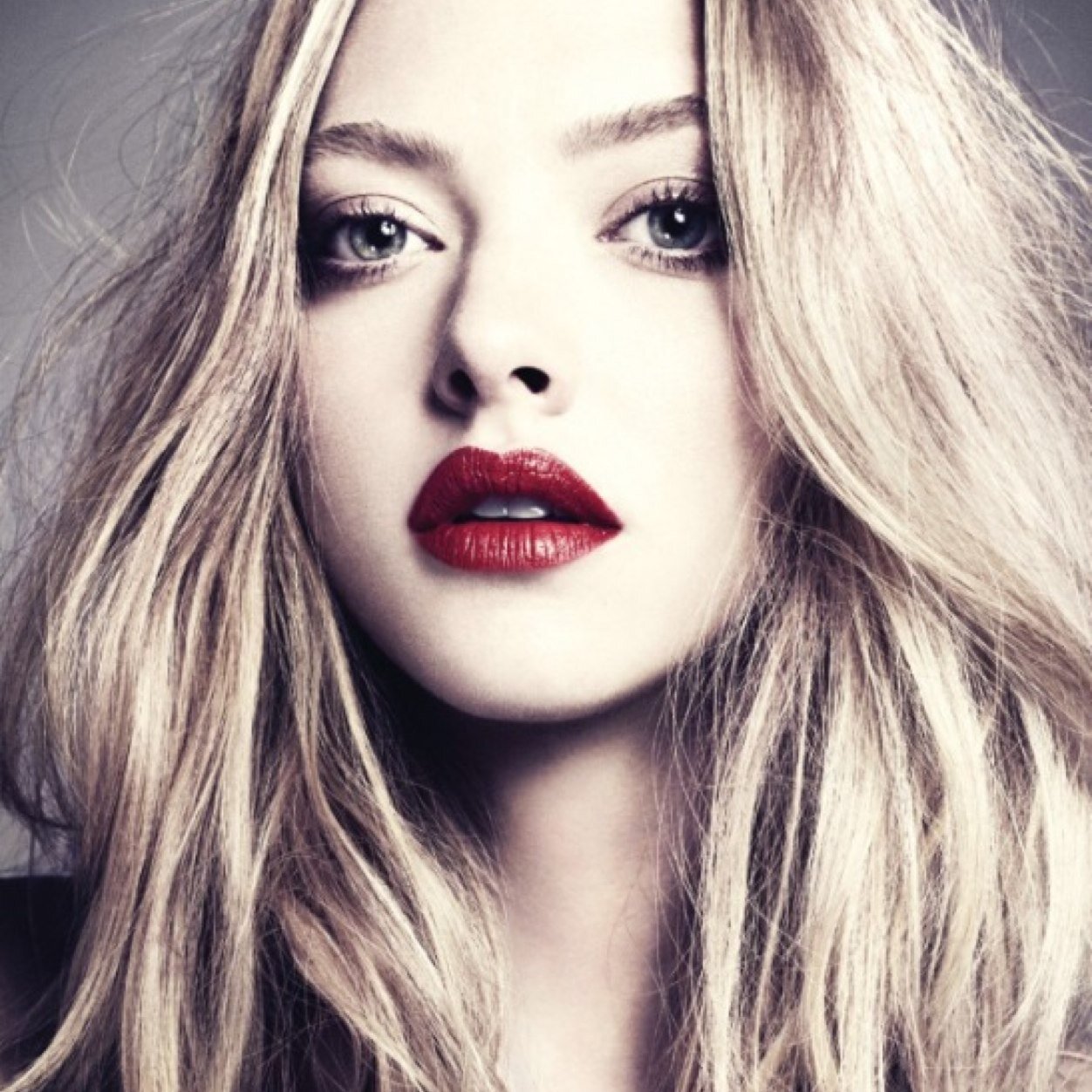 I grew to love the man I was tricked into marrying. I know that there is more to him than he allows people to see. {Official Sigyn for @TheAvengers_RPG} {18+}