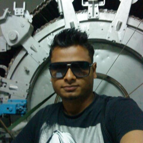 i'm a textile engineering student, i love my mom & dad, crazy about football, foods & cricket, like to hangout with friends.