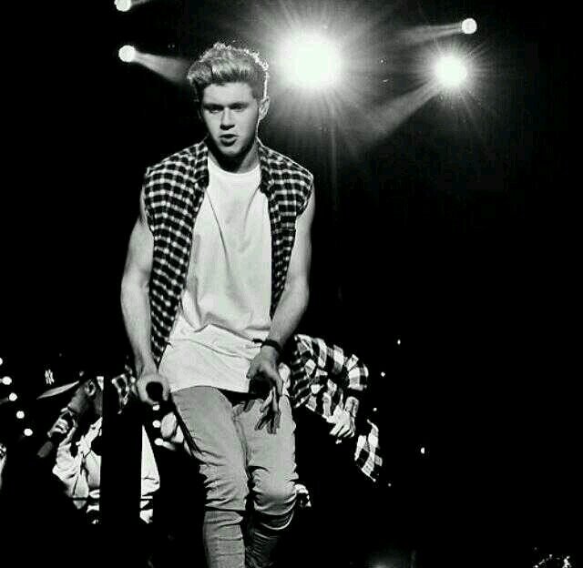 I like Niall || I follow back   || 17                                  || Forever 0/5 .
