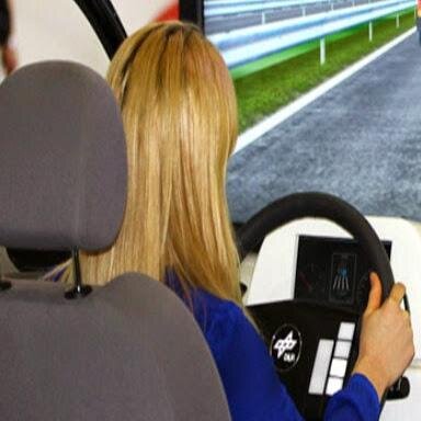 Western Suburbs Driving School aim to teach you driving skills for life in a fun
and informative environment with no stress.